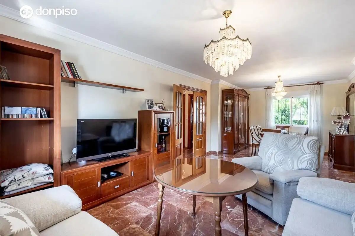 Home with pool for sale in Calle CARLOS CANO (HI), imagen 8