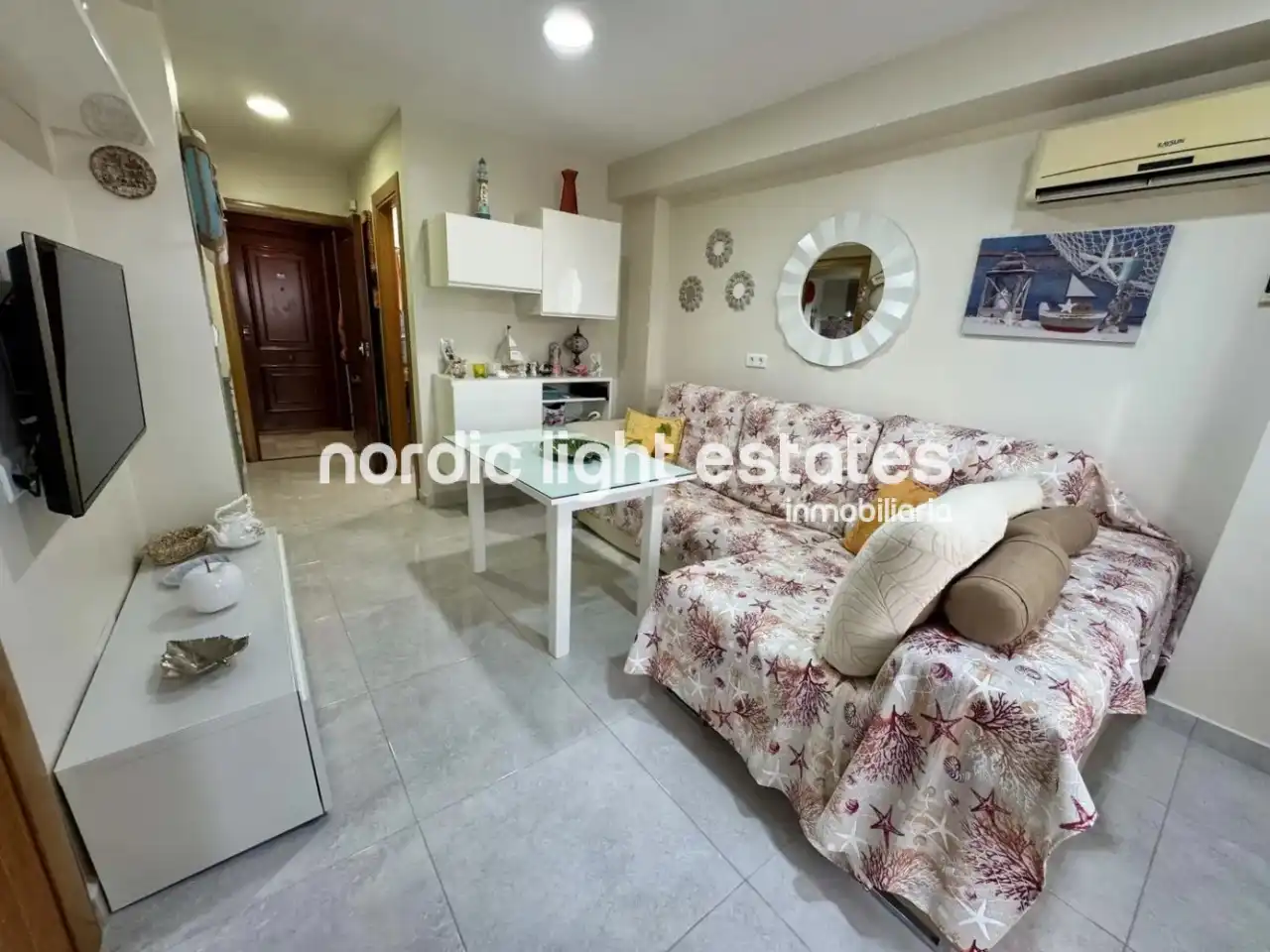 Flat with pool for sale in Torre del Mar, imagen 6
