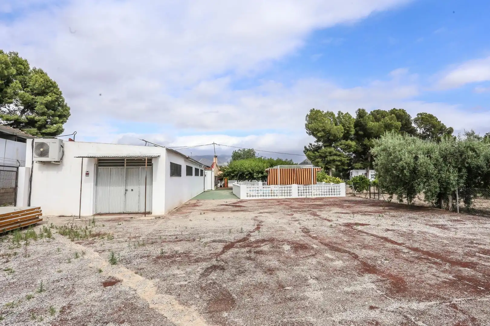 Casa o xalet en venda en Elda amb Aire condicionat, Calefacció i Jardí privat