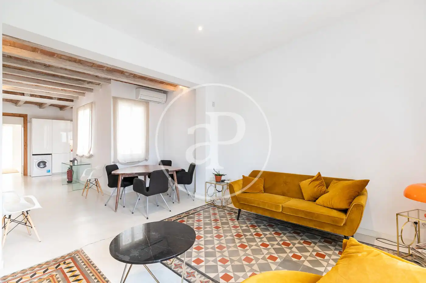 Sala d'estar de Pis de lloguer en Barcelona amb Aire condicionat, Calefacció i Moblat