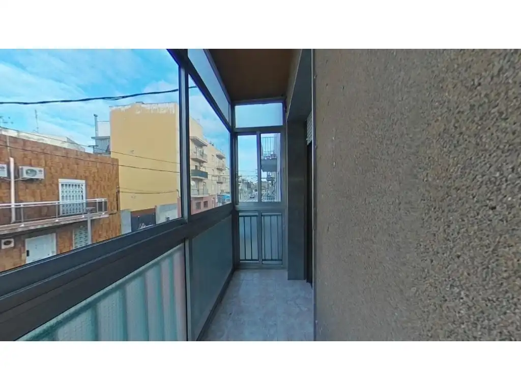 Flat for sale in Calle Vint-I-U, imagen 3