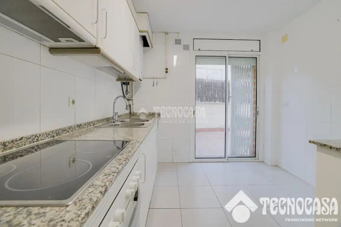 Kitchen of Flat for sale in Mataró  with Air Conditioner, Heating and Storage room