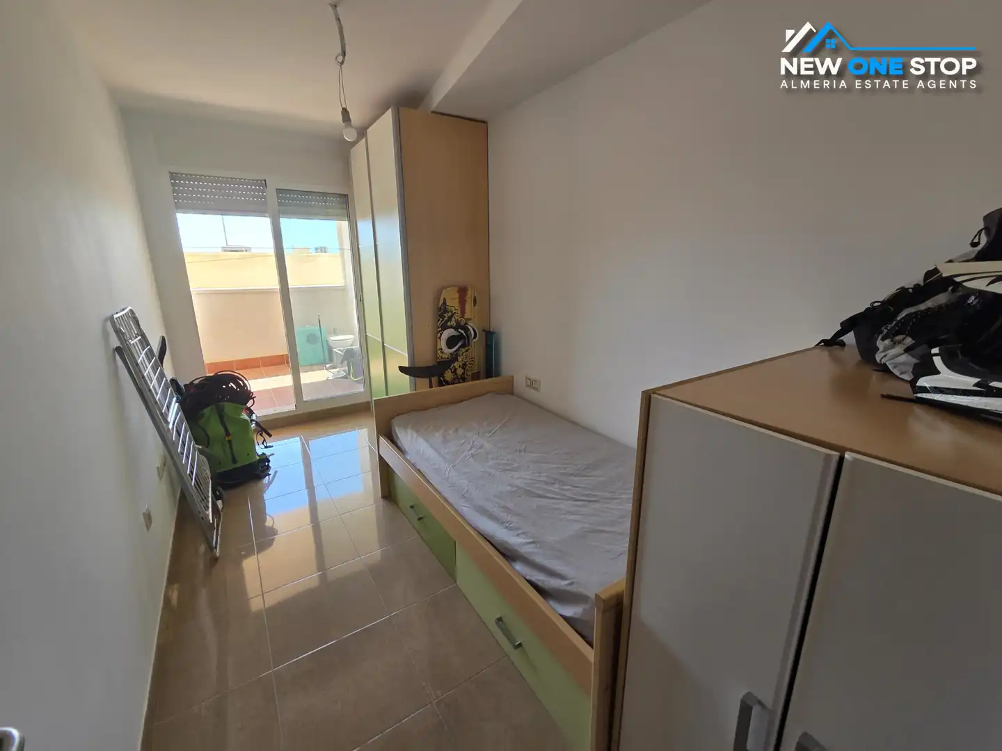 Terraza de Dúplex en venta en Carboneras con Terraza, Horno y Lavadora