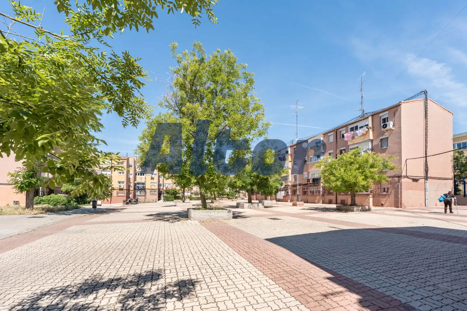 Vista exterior de Piso en venta en Madrid con Calefacción y Amueblado