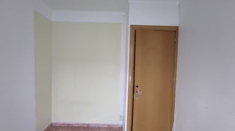 Foto 5 de Pis en venda a C/ Saturn, La Mina, Sant Adrià de Besòs