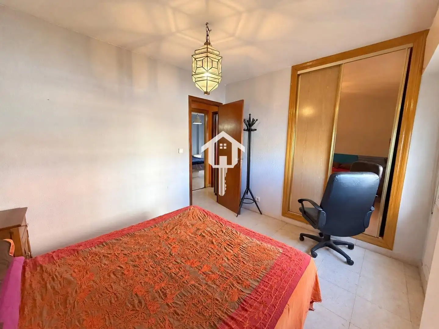 Habitación de Piso en venta en Benalúa - Babel