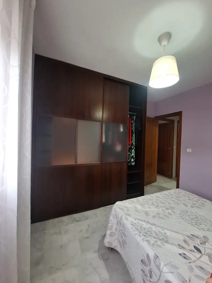 Dormitori de Casa adosada en venda en Écija amb Aire condicionat i Traster