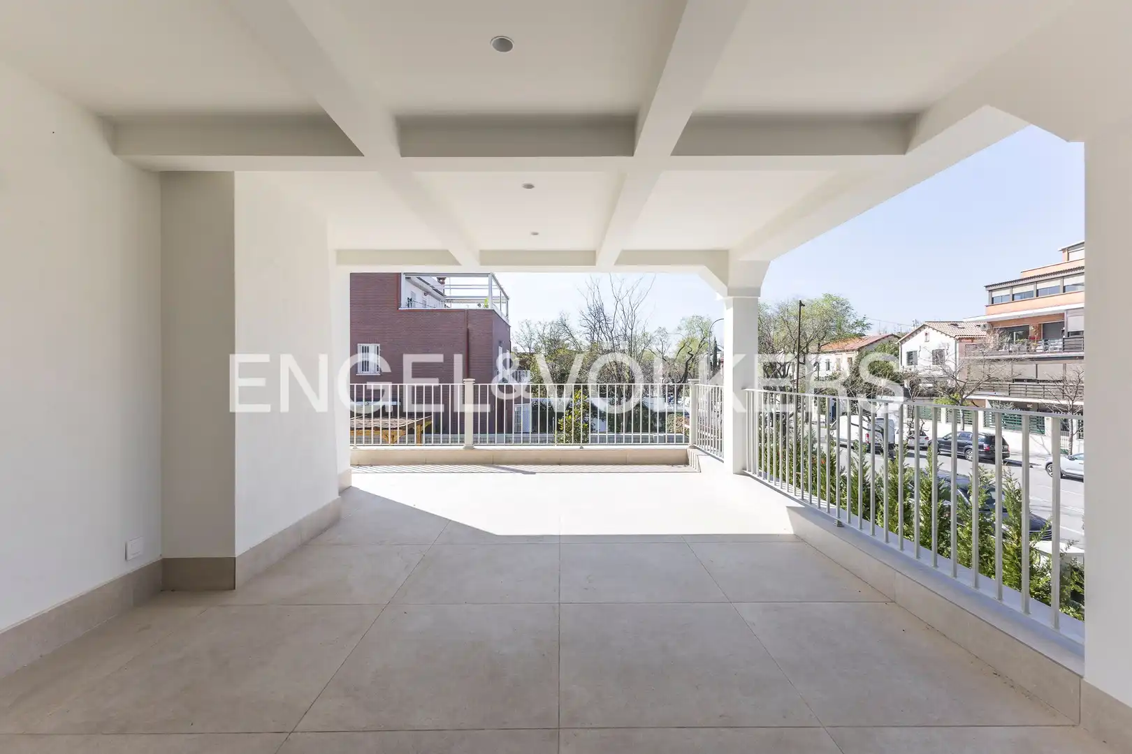 Terrassa de Casa o xalet de lloguer en Madrid amb Aire condicionat, Calefacció i Jardí privat