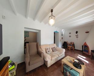 Sala d'estar de Finca rústica en venda en Almáchar