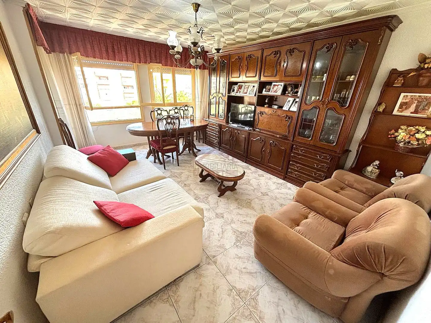 Living room of Flat for sale in Elche / Elx  with Furnished, Oven and Balcony