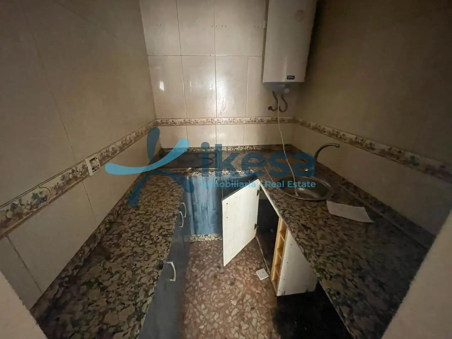 Kitchen of Flat for sale in Sevilla