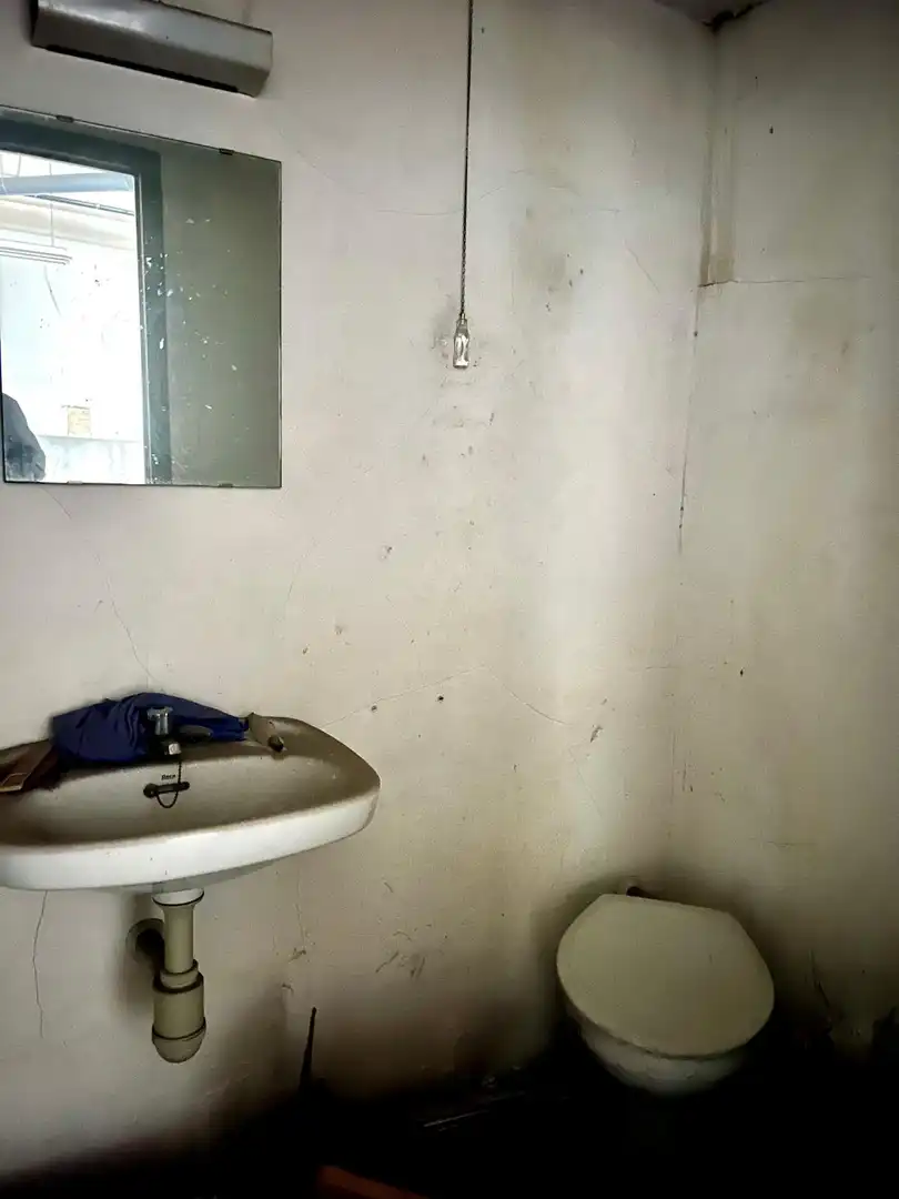 Baño de Local en venta en Tortosa