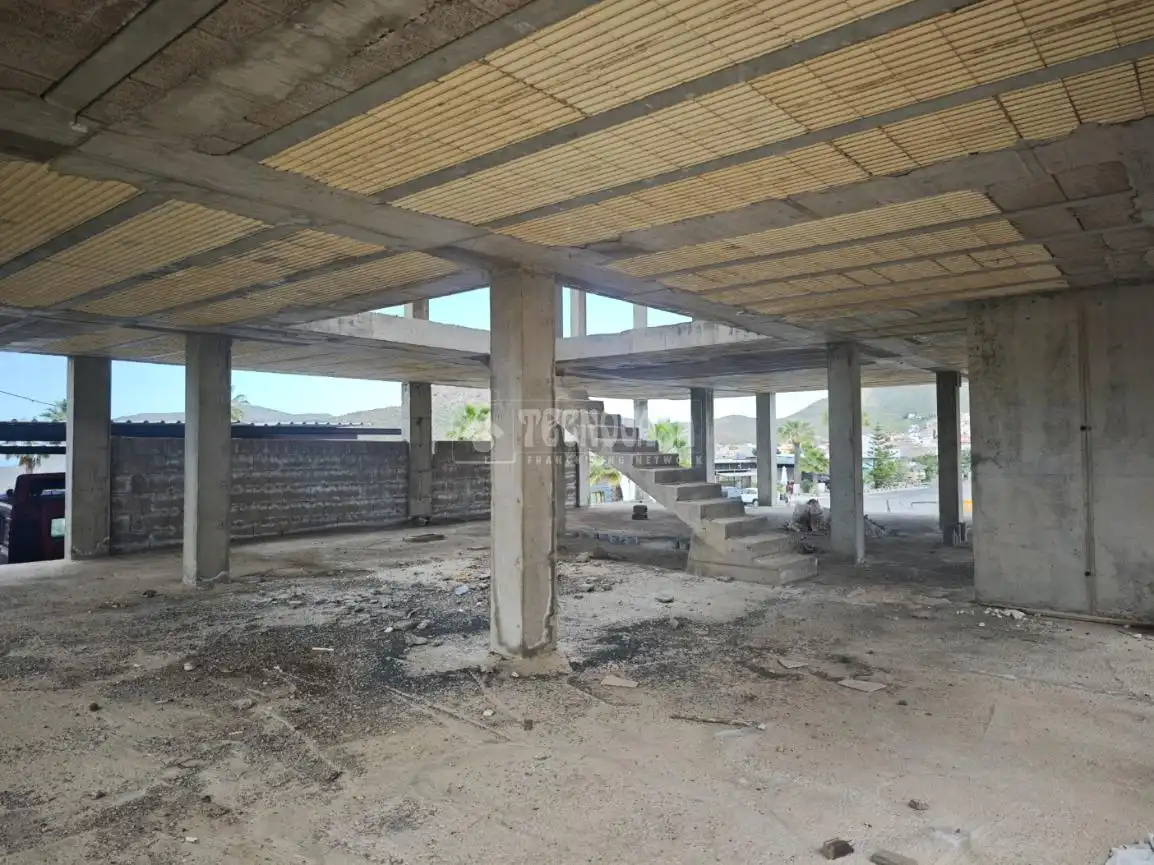 Edifici en venda en Arona