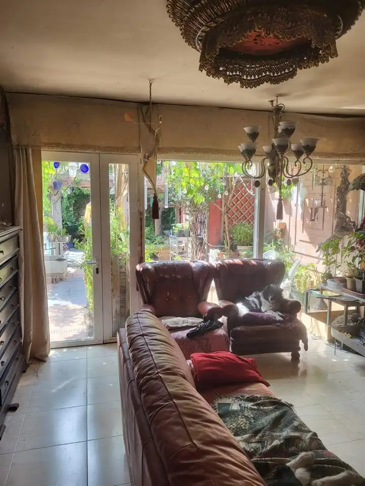Sala de estar de Casa adosada en venta en Rivas-Vaciamadrid con Calefacción, Jardín privado y Parquet