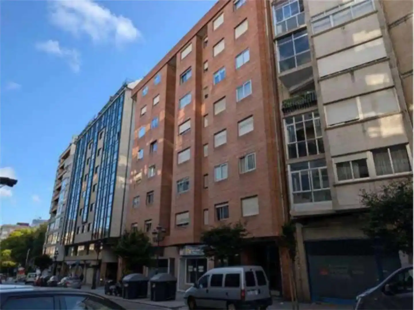 Vista exterior de Pis en venda en Vigo  amb Parquet, Traster i Moblat