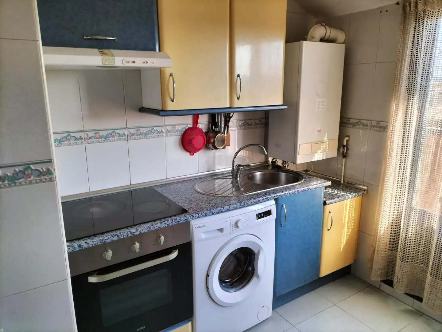 Küche von Dachboden zur Miete in Palencia mit Heizung, Parkett und Terrasse