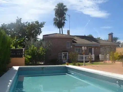 Villa avec jardin à vendre à Carrer del Freixe 41b