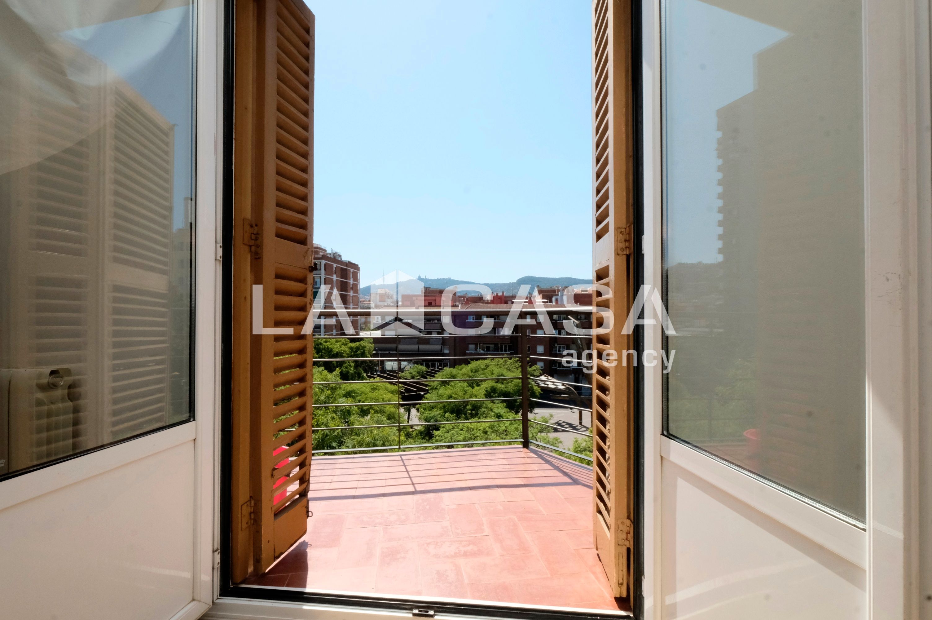 Terrassa de Pis en venda en  Barcelona Capital amb Balcó