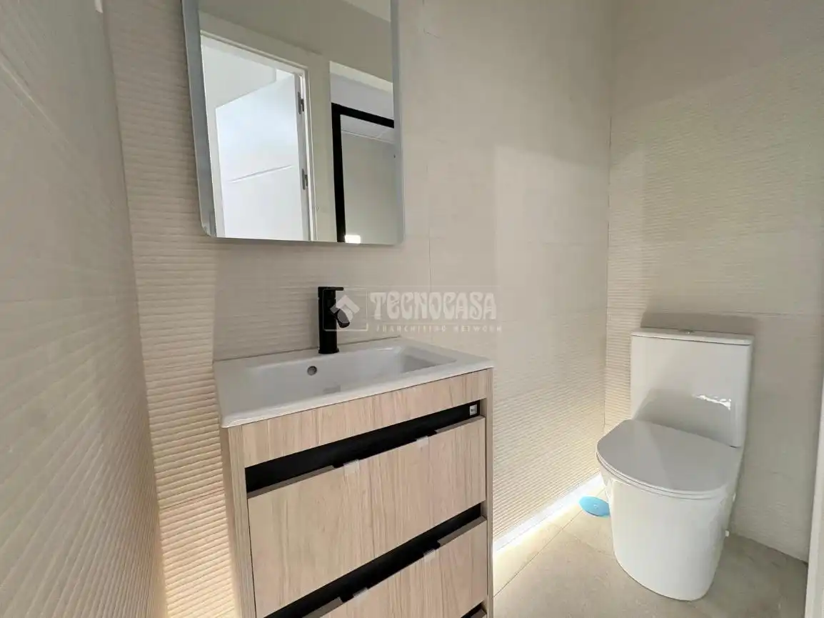 Baño de Piso en venta en Madrid con Aire acondicionado y Calefacción