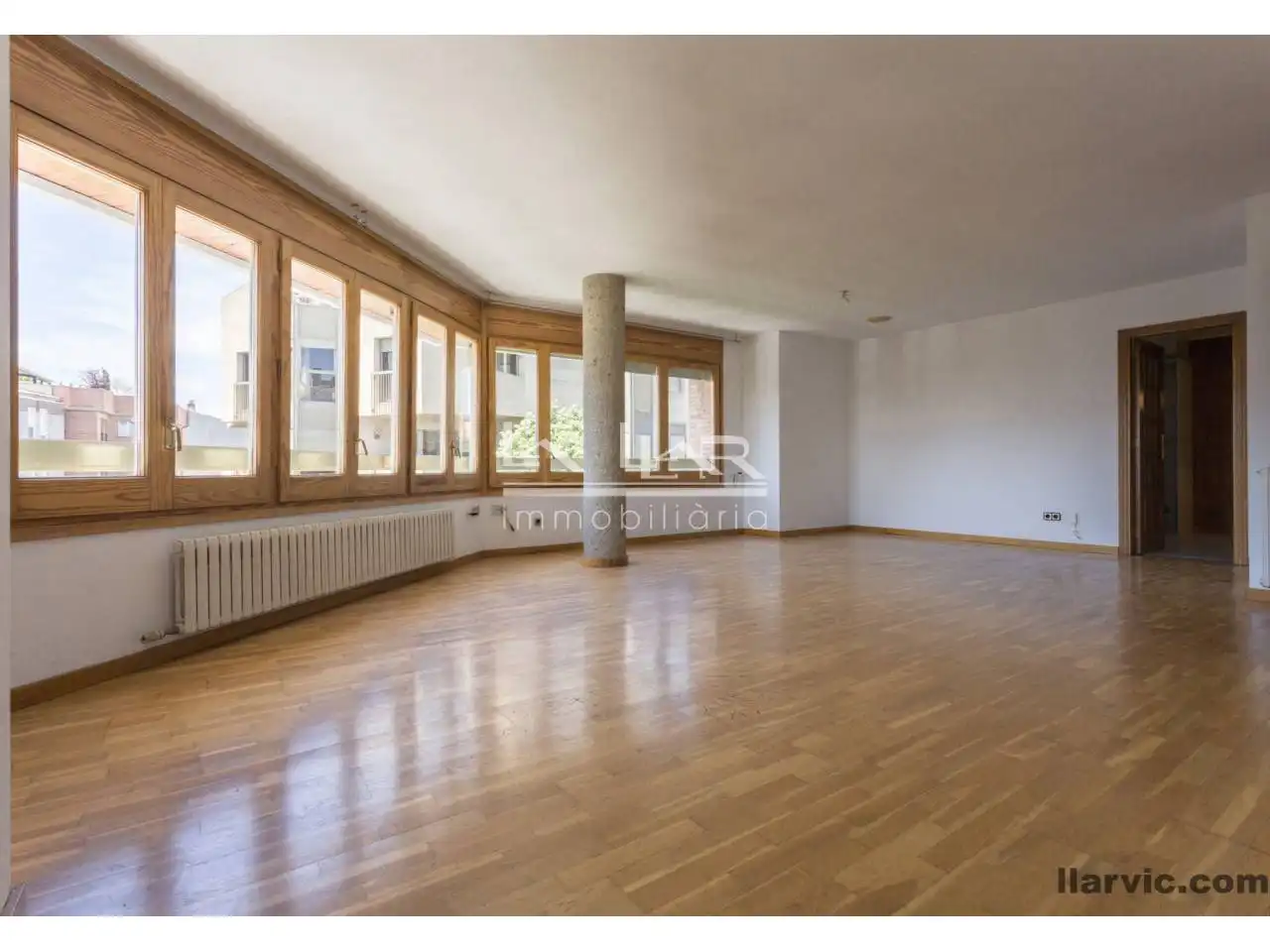 Wohnzimmer von Maisonette zum Verkauf in Vic mit Heizung, Parkett und Terrasse
