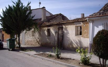 Vista exterior de Casa o xalet en venda en Villarmentero de Esgueva