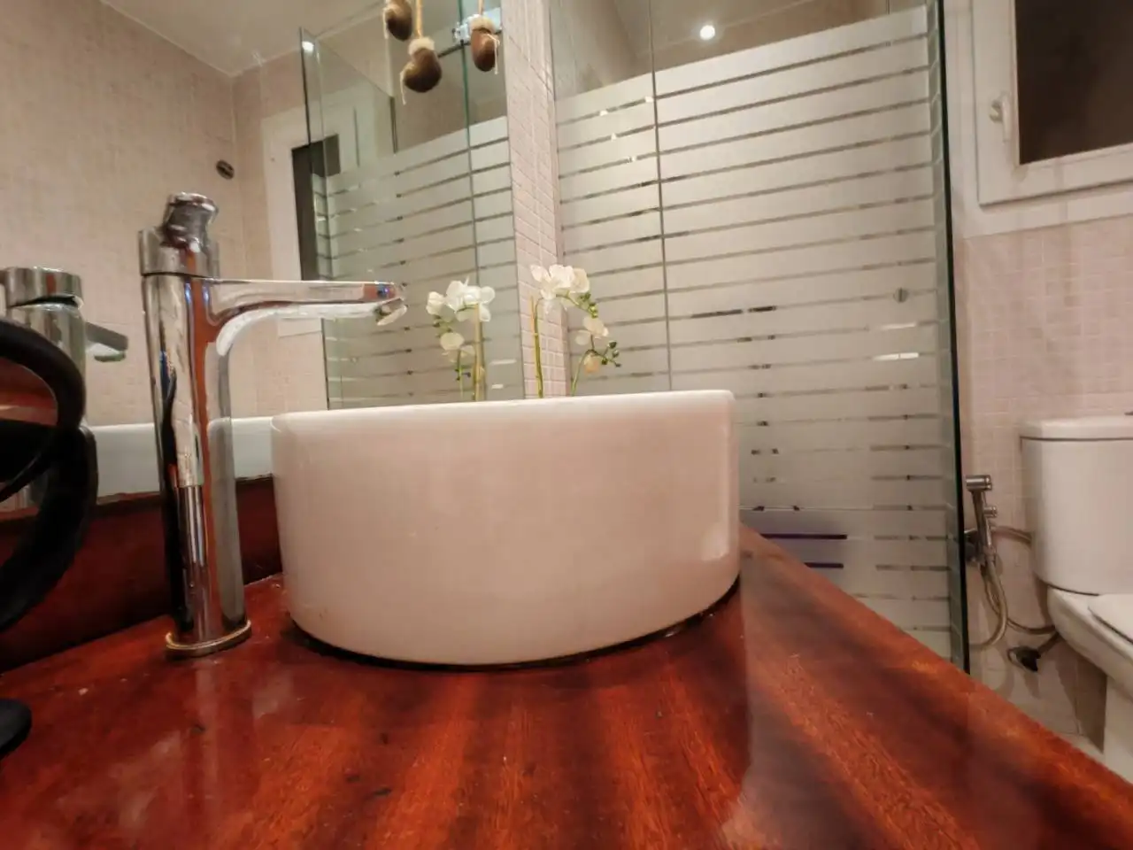 Bathroom of Flat for sale in Flaçà  with Heating and Storage room