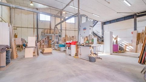 Gran Nave Industrial en Albolote con Instalación de Carpintería Operativa, imagen 2
