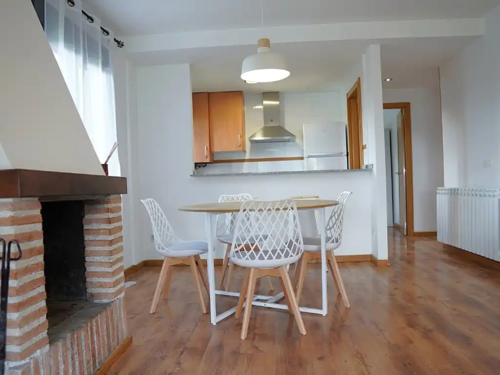 Piso en venta en Calle Asuncion Ag. Rañin, 12, La Fueva