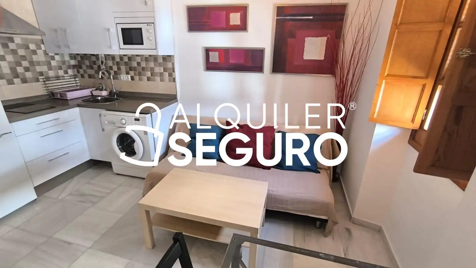 Bedroom of Flat for rent in Sevilla  with Air Conditioner and Furnished