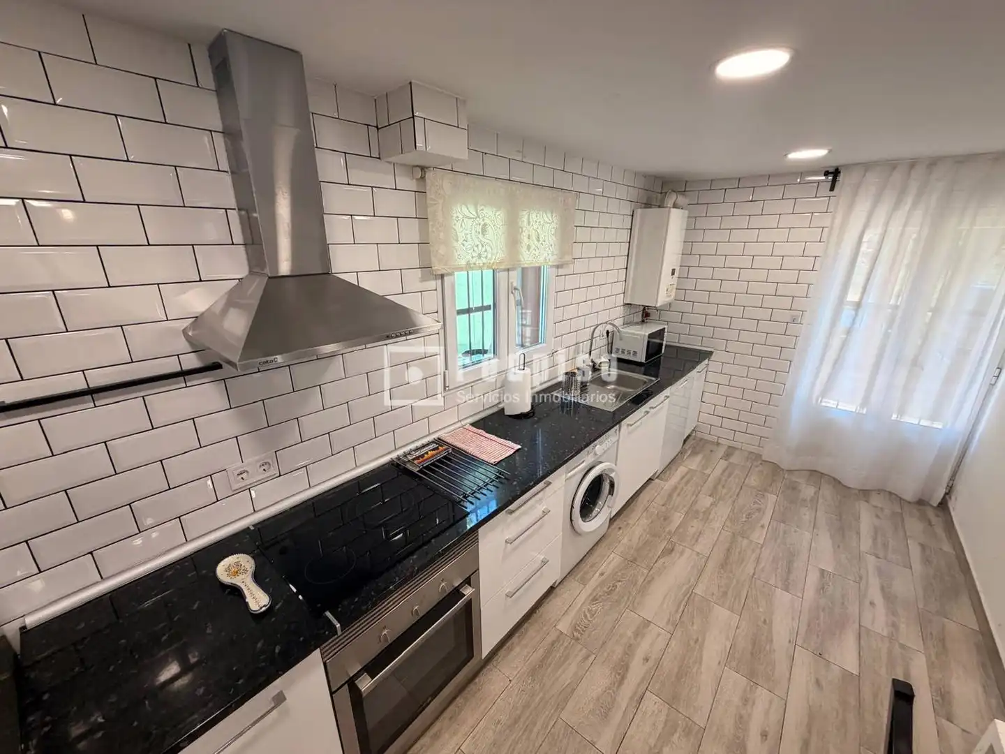 Cocina de Casa o chalet en venta en Santa María de la Alameda con Aire acondicionado, Calefacción y Trastero