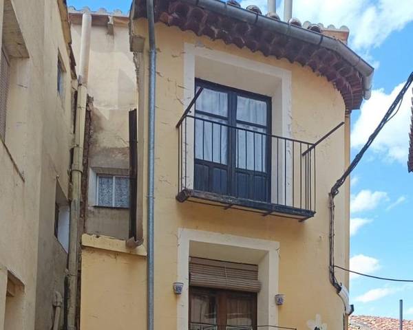 Casa-chalet en Venta en Montalbán