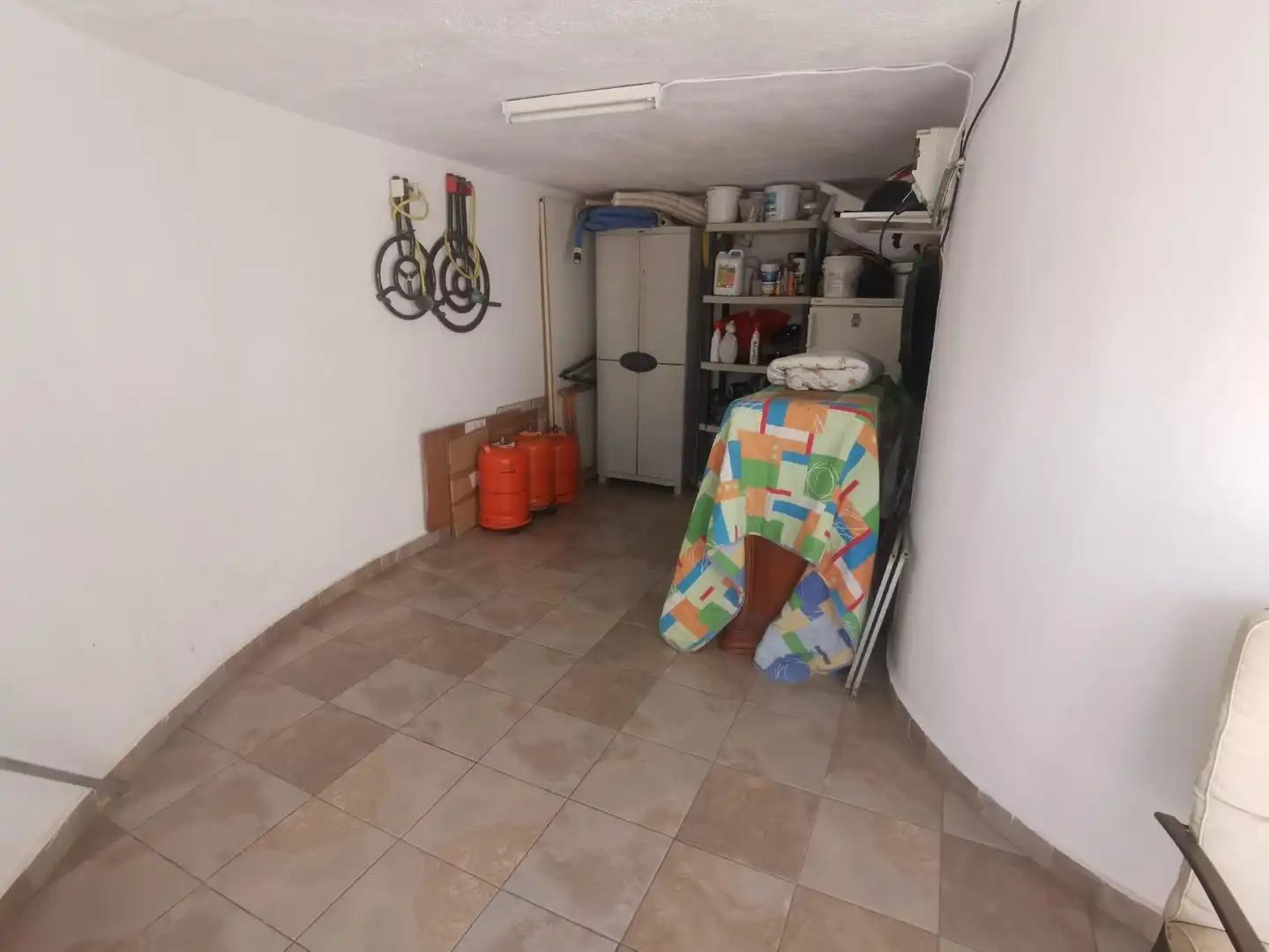 Houses for sale in Oliva  with Air Conditioner, Heating and Private garden