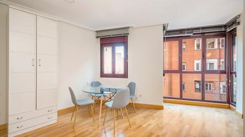 Foto 2 de Piso en venta en Palos de Moguer, Madrid