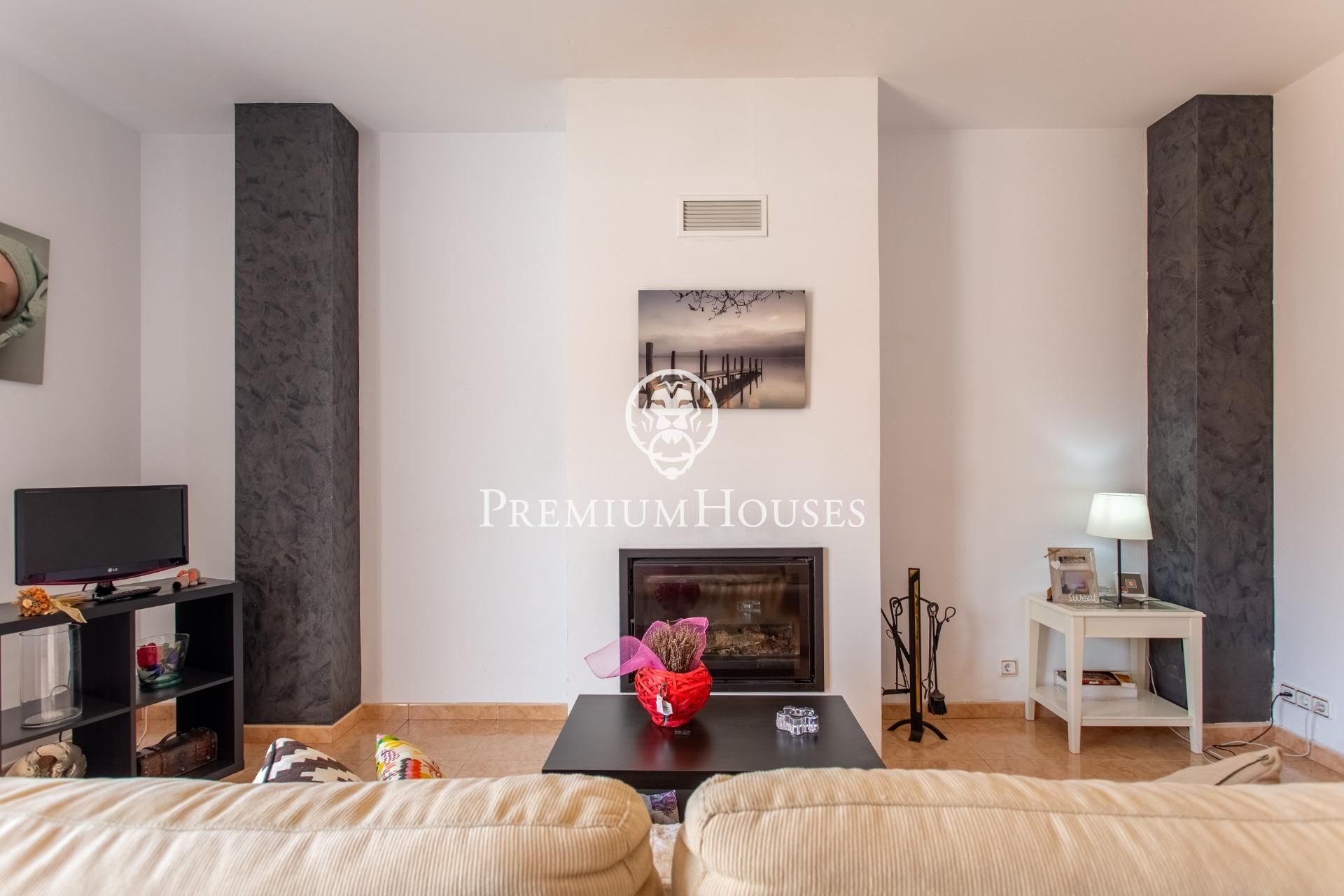 Living room of House or chalet for sale in Mataró  with Air Conditioner, Heating and Private garden