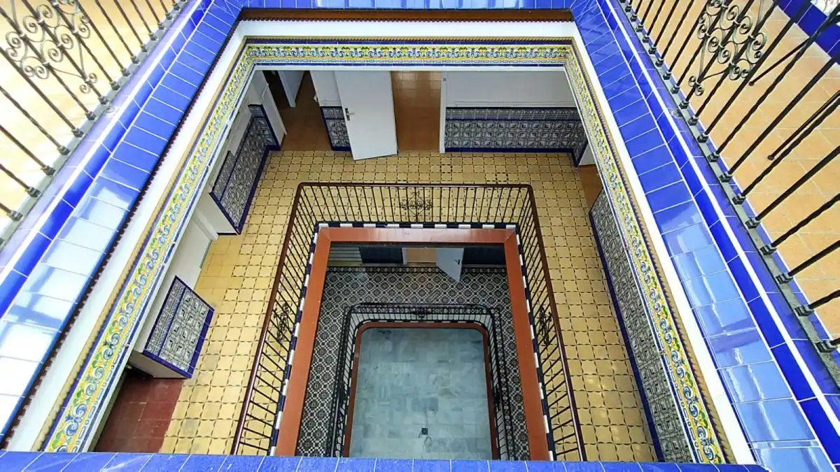 Houses for sale in Sevilla  with Air Conditioner, Terrace and Balcony