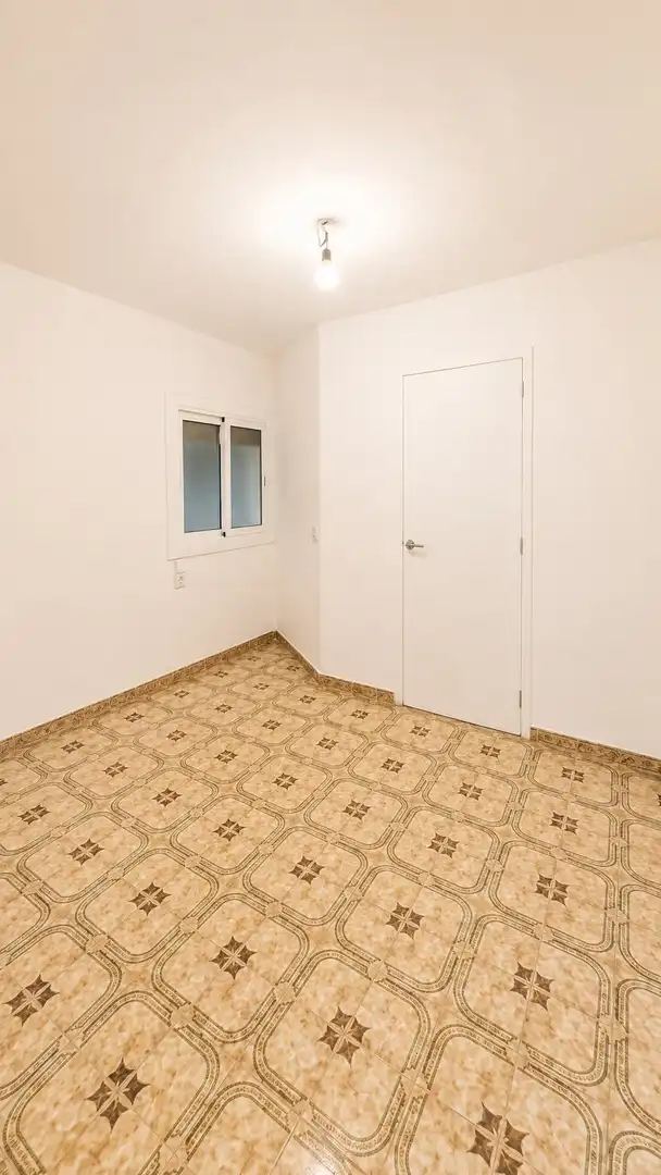 Dormitori de Pis en venda en Cerdanyola del Vallès
