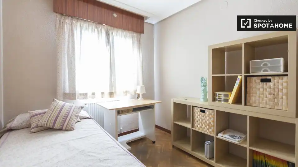 Habitación en Media Legua