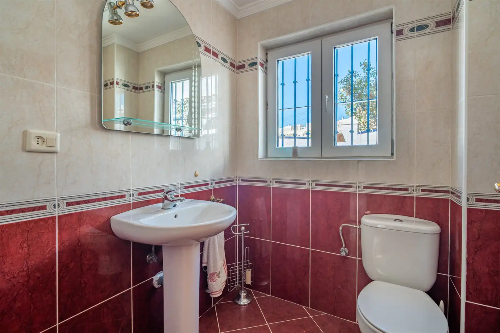 Bathroom of Houses for sale in Fuengirola  with Private garden and Terrace