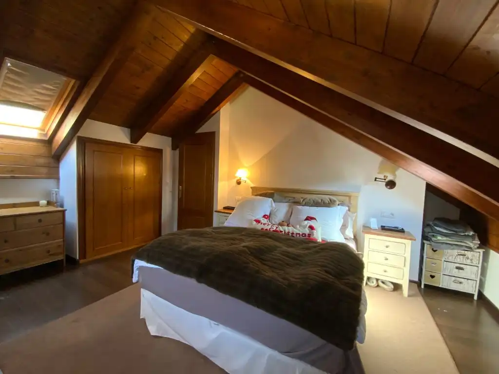 Schlafzimmer von Wohnungen zum Verkauf in Benasque mit Terrasse