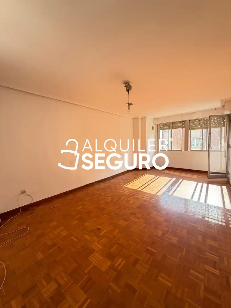 Flat with lift to rent in Ronda Magdalena, imagen 5