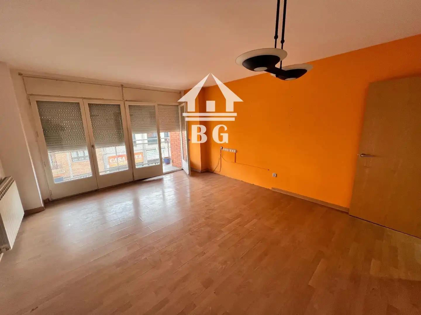 Sala de estar de Piso en venta en Ripoll con Calefacción, Terraza y Trastero