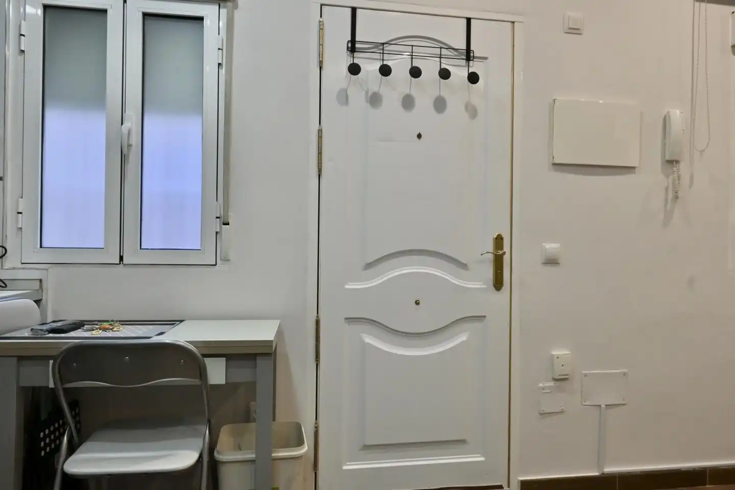Study for rent in Madrid  with Air Conditioner, Heating and Furnished