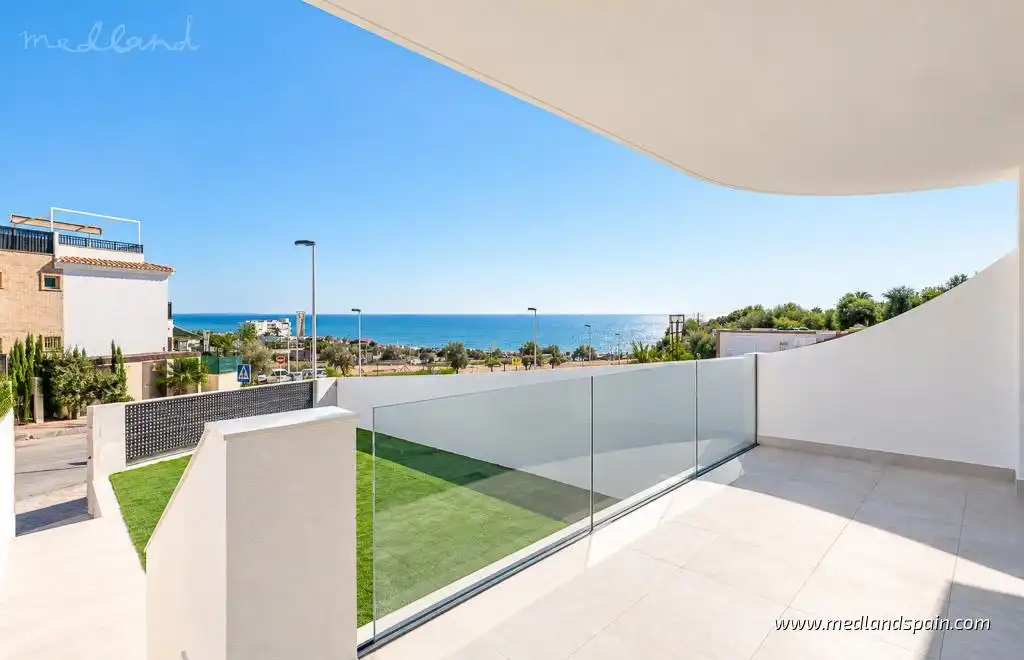 Apartamento con piscina en venta en La Mata