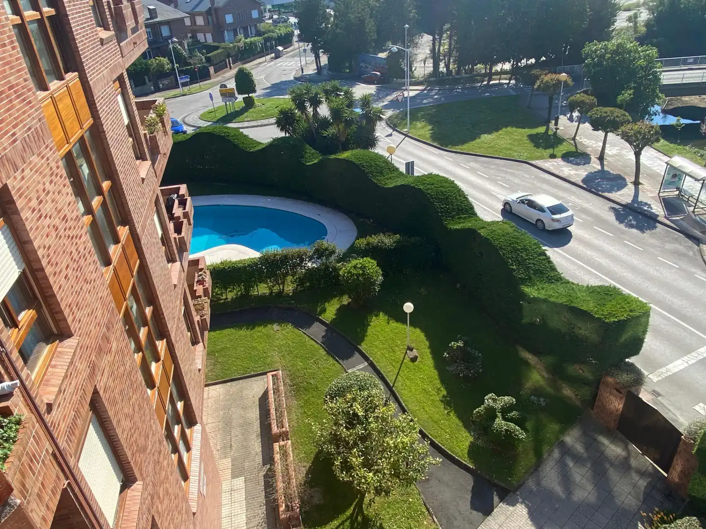 Piscina de Piso en venta en Castro-Urdiales con Calefacción, Jardín privado y Parquet