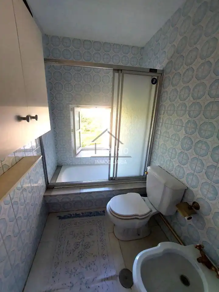 Baño de Casa o chalet en venta en Narón con Calefacción, Jardín privado y Piscina