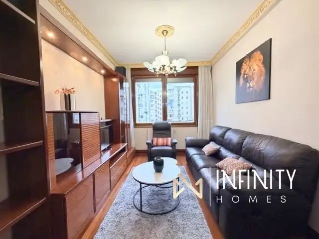 Wohnung mit Aufzug zur Miete in Calle María Díaz de Haro
