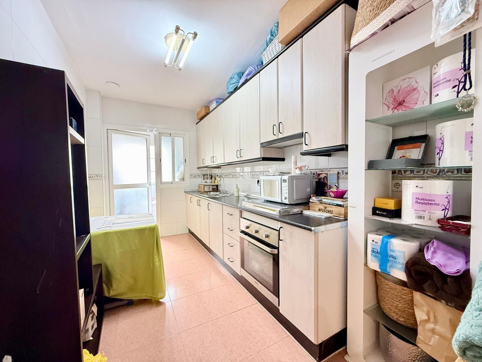 Cocina de Piso en venta en Roquetas de Mar con Aire acondicionado y Balcón