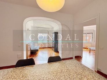 Piso con ascensor en venta en Calle Consell De Cent