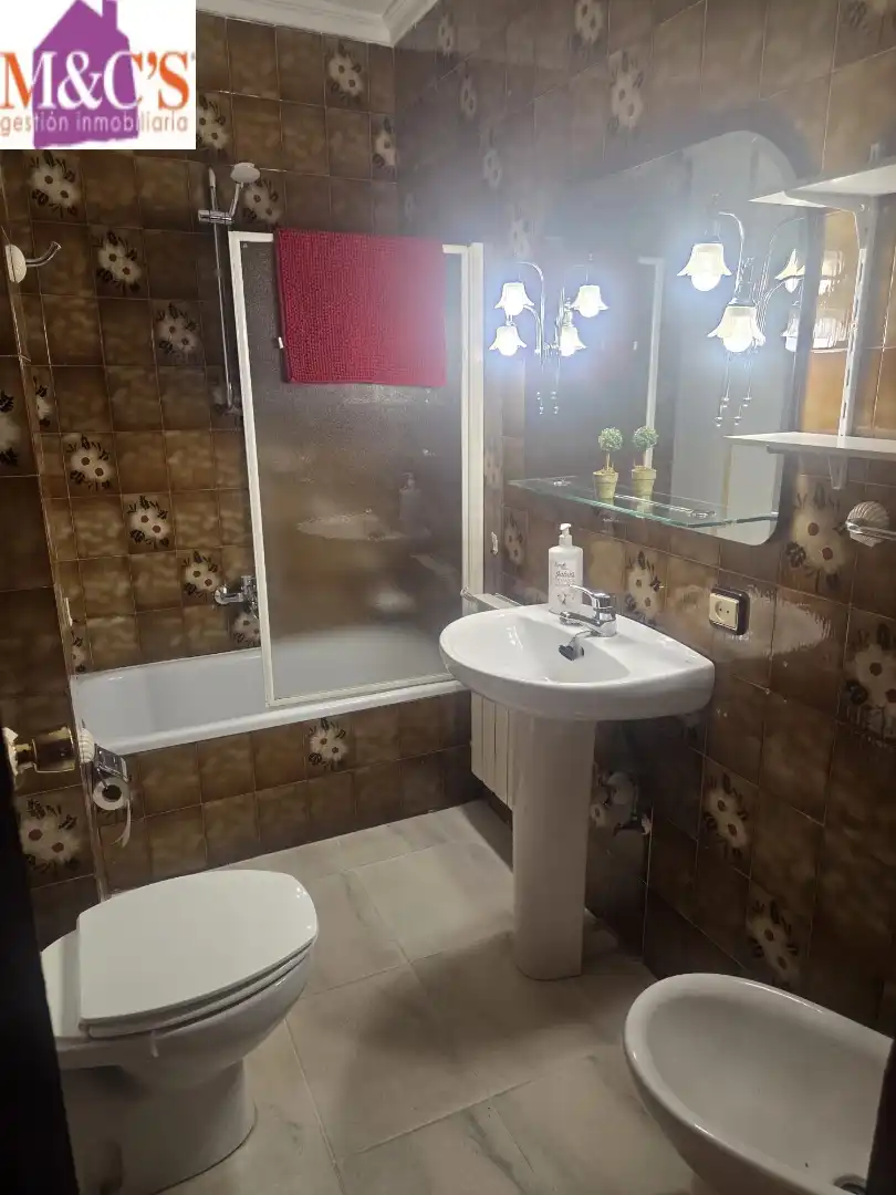 Bathroom of Flat for sale in PAU 2-600