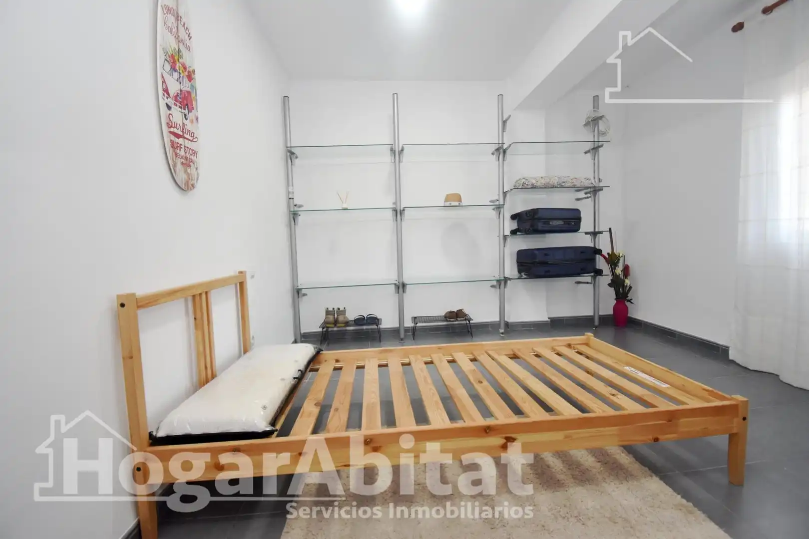 Habitación de Piso en venta en Castellón de la Plana / Castelló de la Plana con Calefacción, Terraza y Amueblado